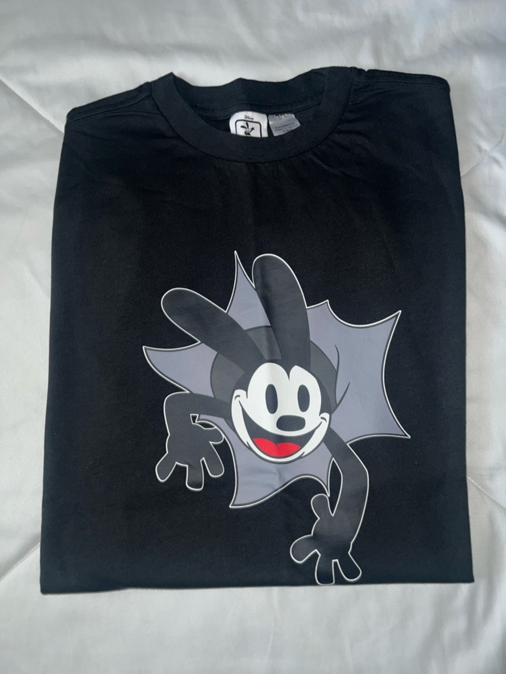 Disney Parks Oswald T-shirt, men’s size M